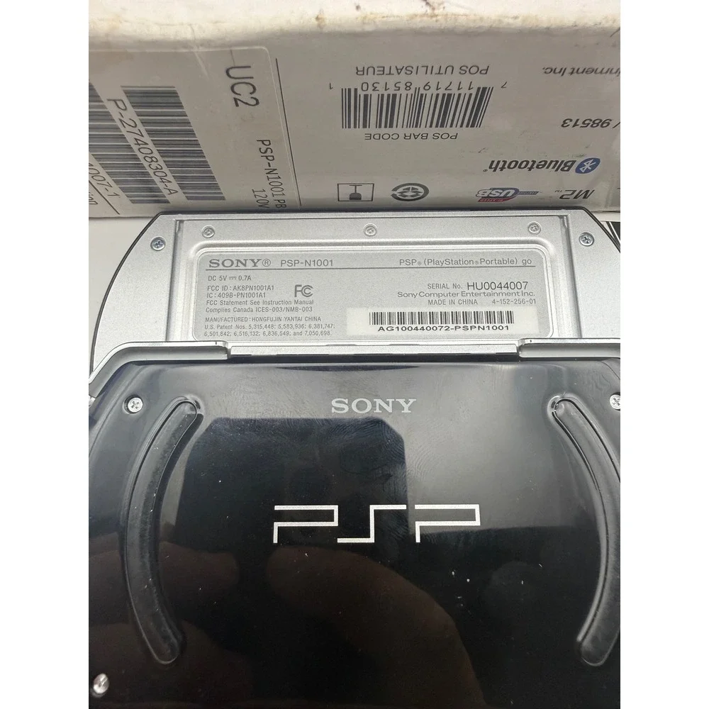 Sony PSP Go Piano Black 16GB Handheld Console PSP-N1001 Boxed Tested